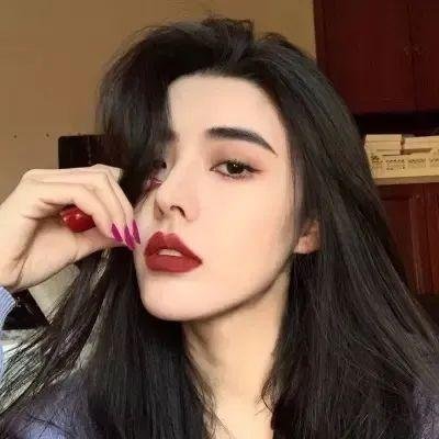 你看！老公的白月光又在装疯